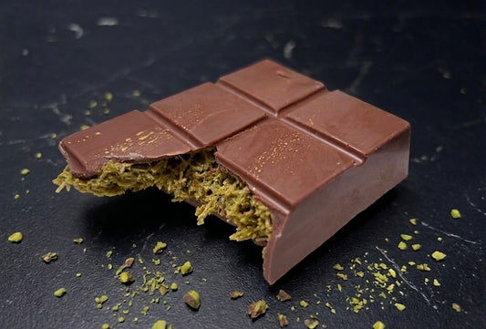 Premium Pistachio Chocolate - 200g | Gustelle